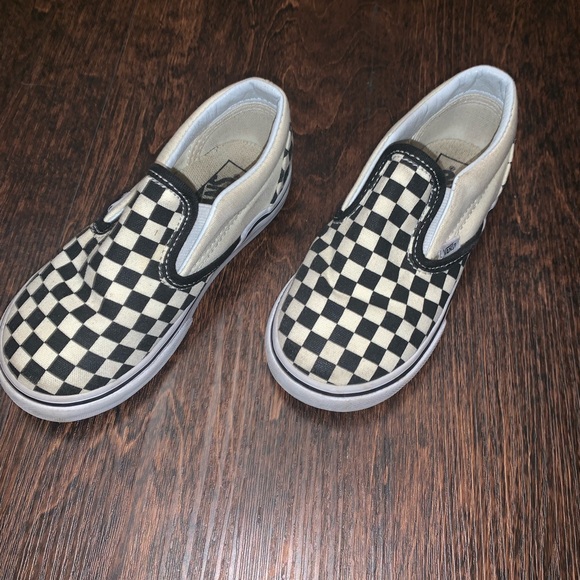 Vans - Picture 2 of 2